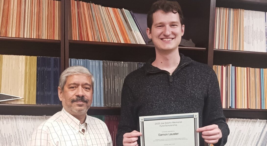 Eamon Lauster recipient of DiJohn Memorial Scholarship from UTC